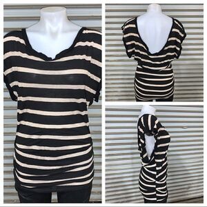 XXI stripped sleeveless top deep V in back